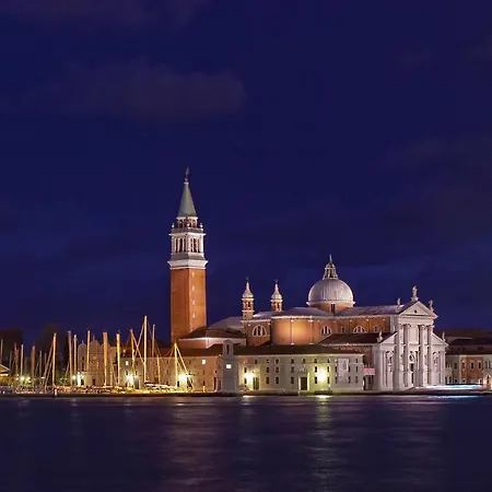 Italiahaus - Ca' Olivo Loft With Canal View In Rialto * Venedig