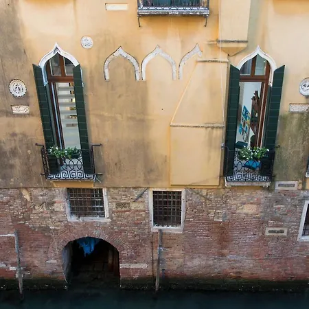 Lejlighed Italiahaus - Ca' Olivo Loft With Canal View In Rialto Venedig