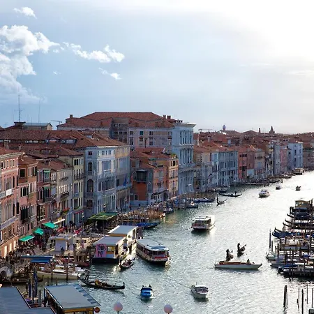 Apartamento Italiahaus - Ca' Olivo Loft With Canal View In Rialto Veneza