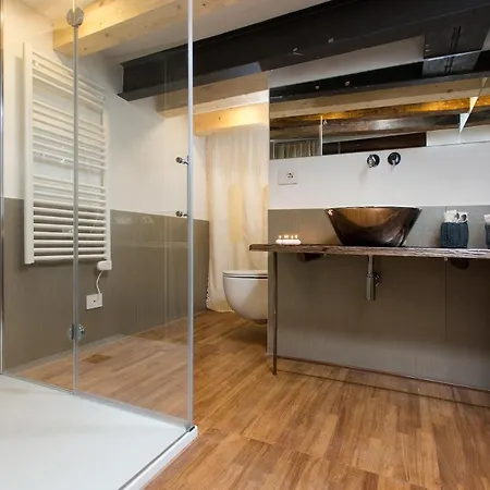 Apartamento Italiahaus - Ca' Olivo Loft With Canal View In Rialto