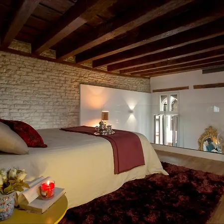 Italiahaus - Ca' Olivo Loft With Canal View In Rialto