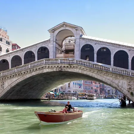 Italiahaus - Ca' Olivo Loft With Canal View In Rialto * Venice