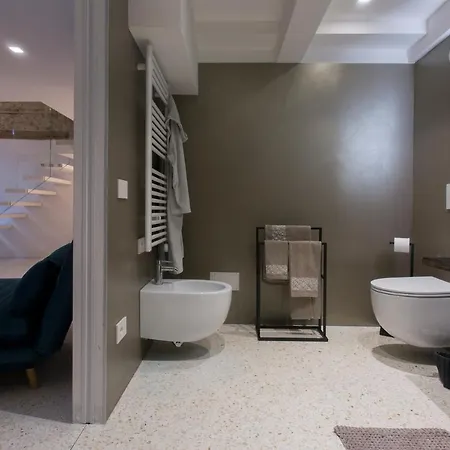 Italiahaus - Ca' Olivo Loft With Canal View In Rialto * Venice