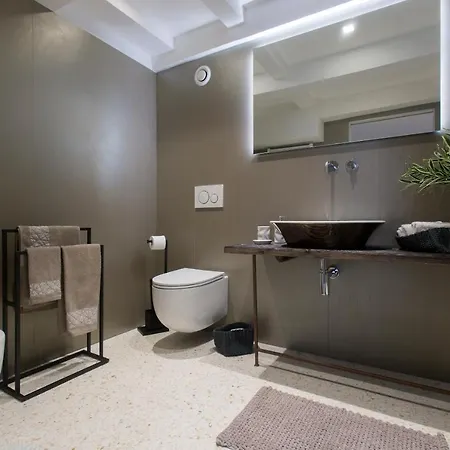 Italiahaus - Ca' Olivo Loft With Canal View In Rialto Apartment *