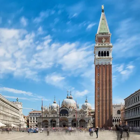 Italiahaus - Ca' Olivo Loft With Canal View In Rialto *