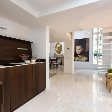 Apartment Italiahaus - Ca' Olivo Loft With Canal View In Rialto *